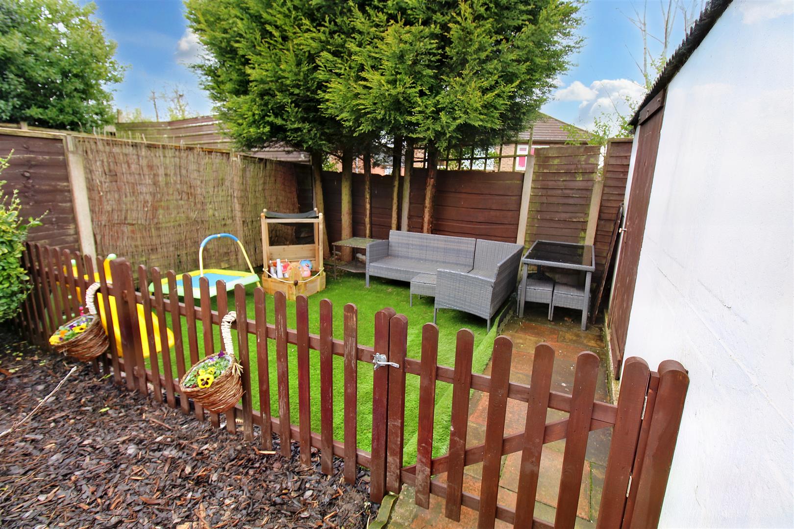 Greasley Road, Bucknall, Stoke-On-Trent